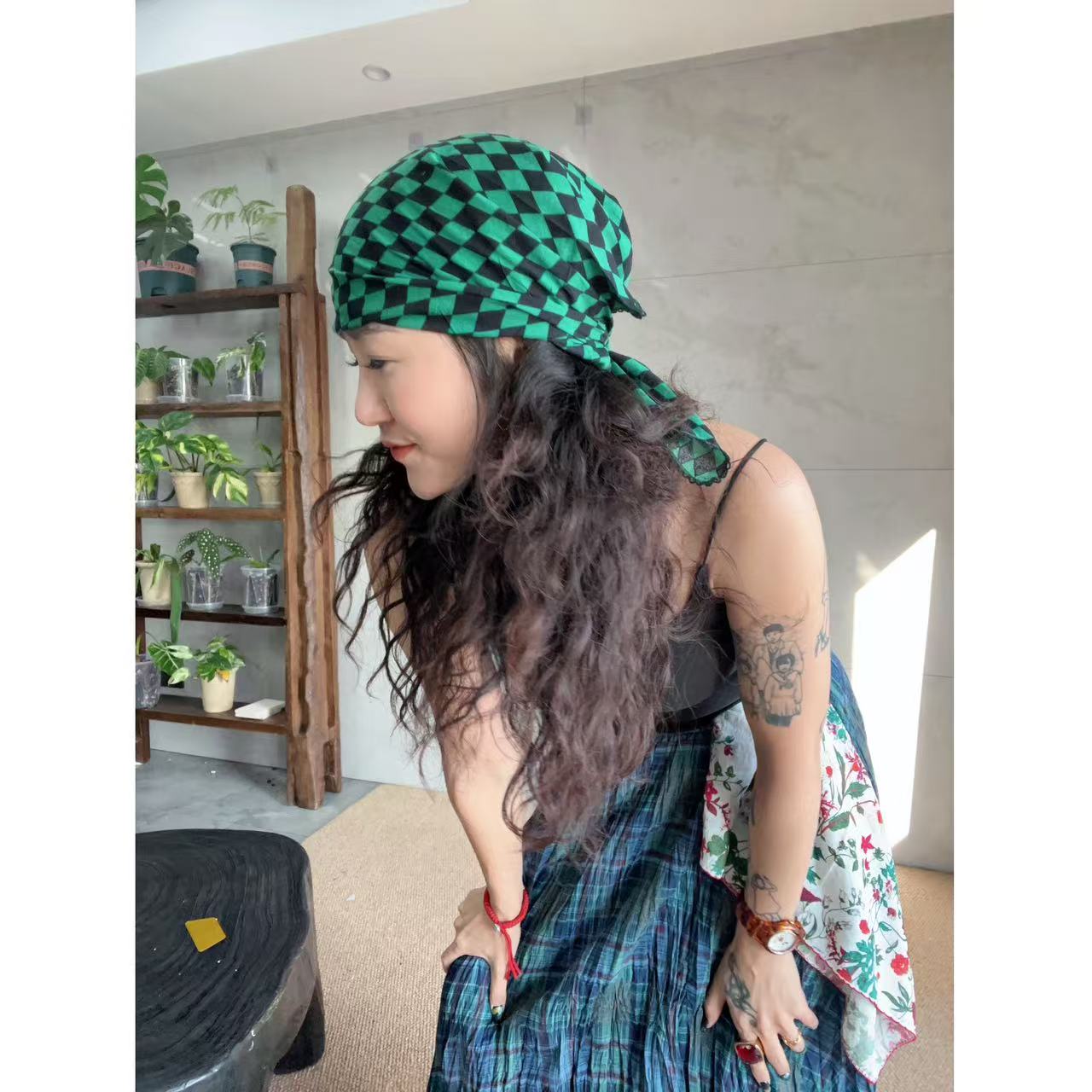 81123韩系月牙边方巾4色均码百搭时尚花色