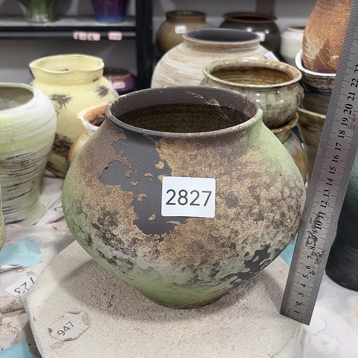 摆件无孔2827，高20，口12