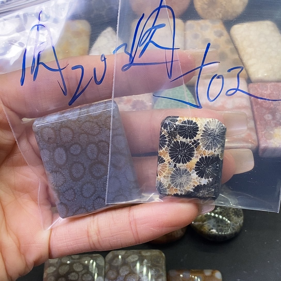 硅化玉颈饰合金肉****^