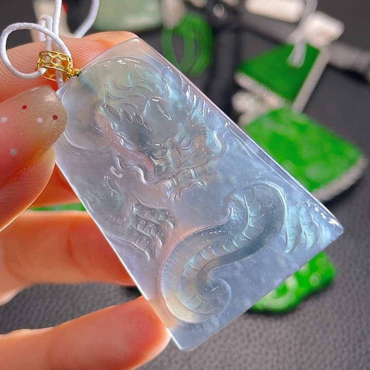 翡翠颈饰18K金镶嵌25，