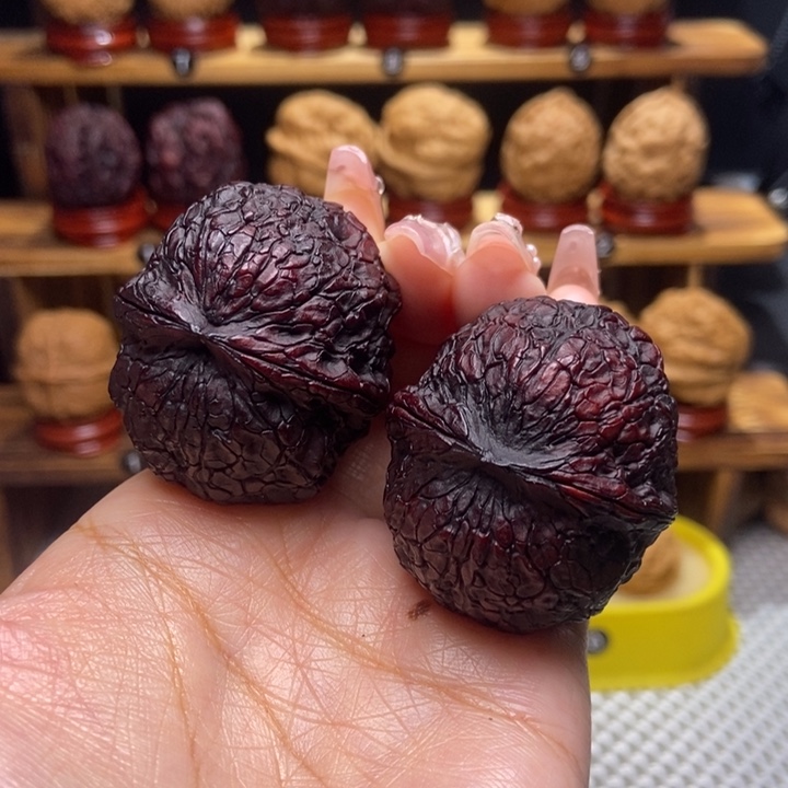 文玩核桃吊坠金丝3