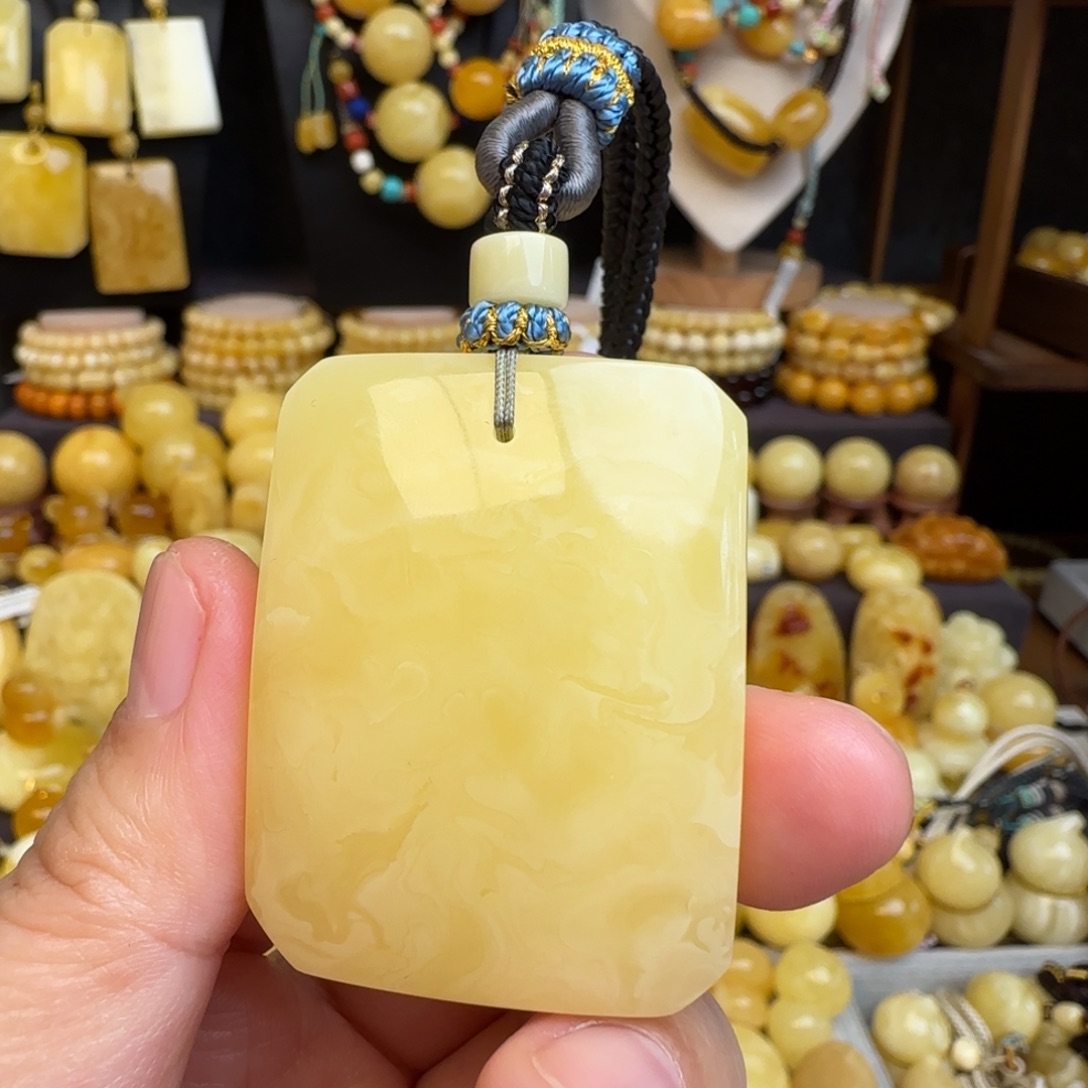 琥珀未镶嵌套链天然浓蜡妖花蜜蜡无事牌