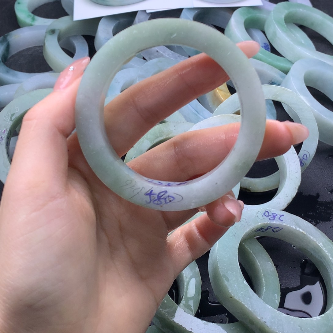 【闪购商品】未镶嵌翡翠手镯定制翡翠
