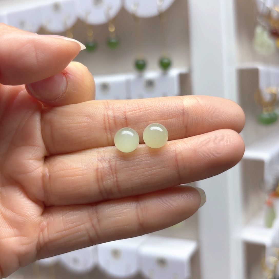 和田玉耳饰18K金镶嵌8mm 