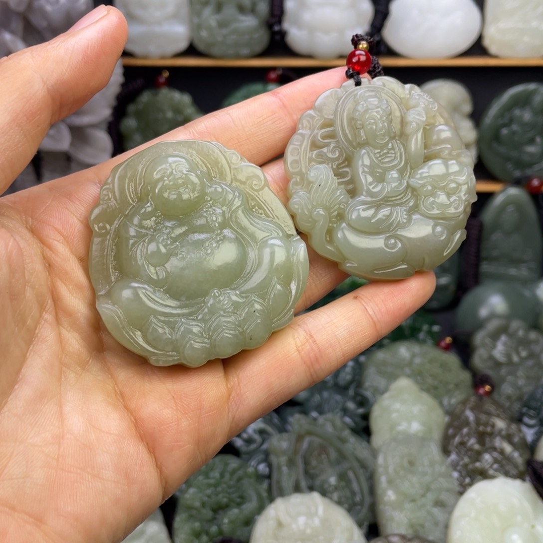 和田玉未镶嵌颈饰