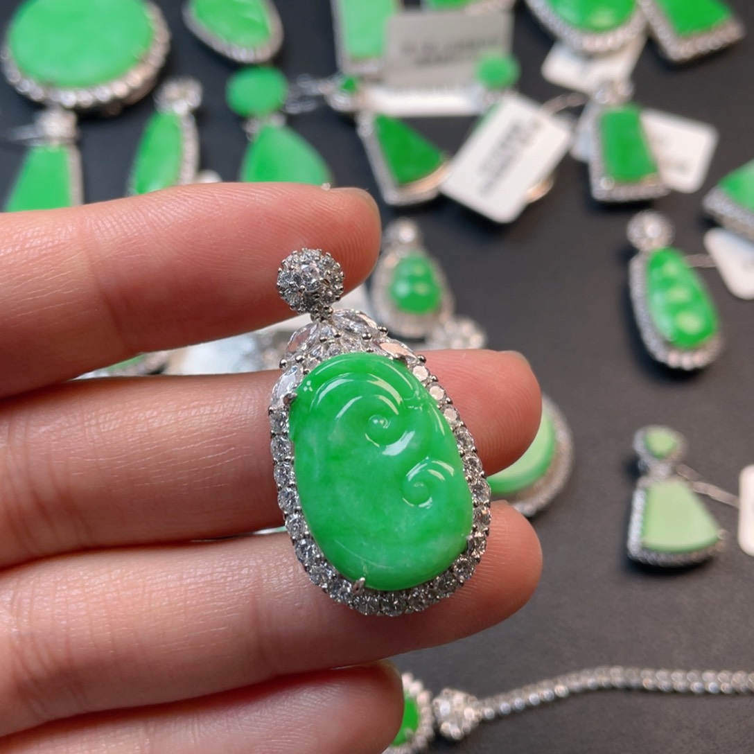 翡翠吊坠(不含链)银S925镶嵌