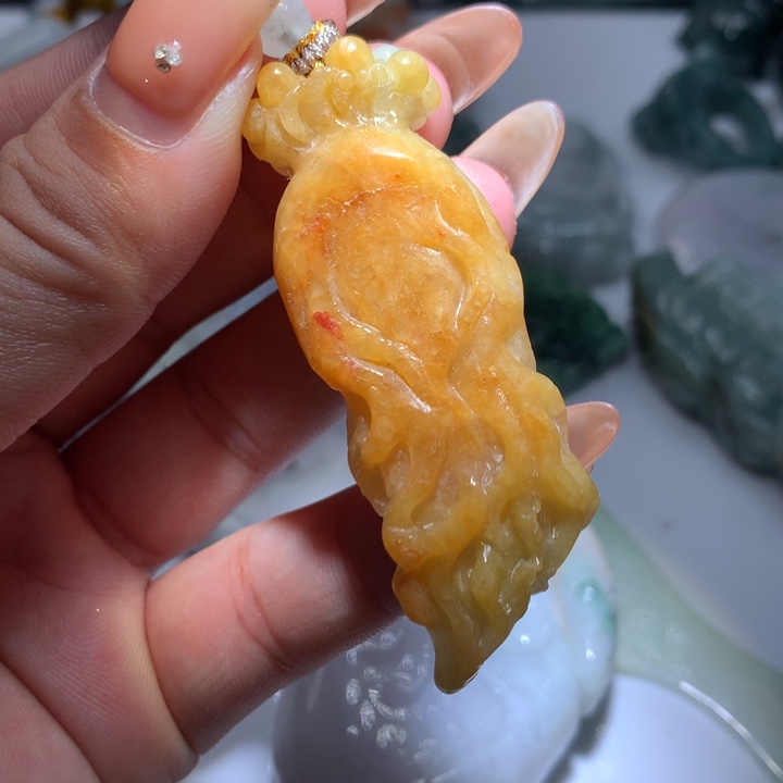 翡翠未镶嵌颈饰保真天然A货翡翠