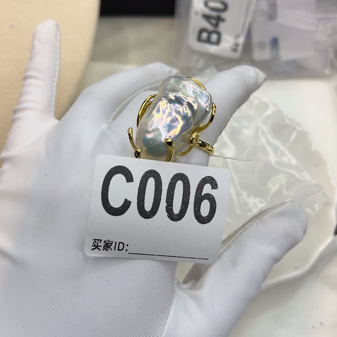 淡水珍珠合金耳饰
