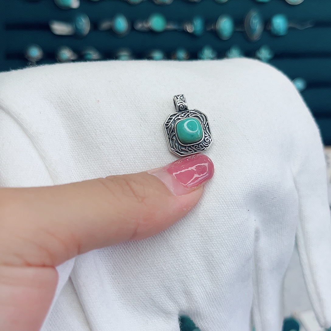 未镶嵌绿松石绿松石