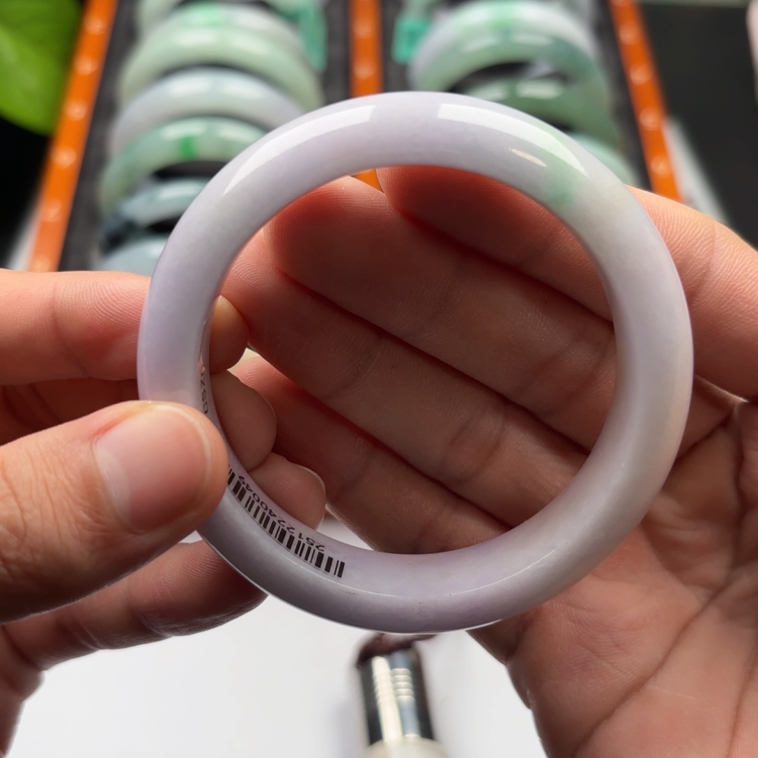 翡翠未镶嵌手镯56x3 36