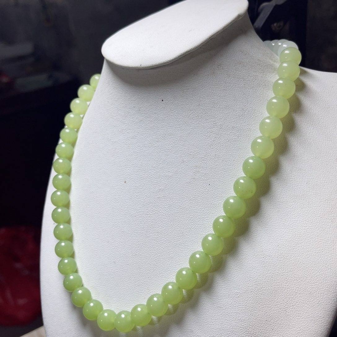 硅化玉未镶嵌颈饰