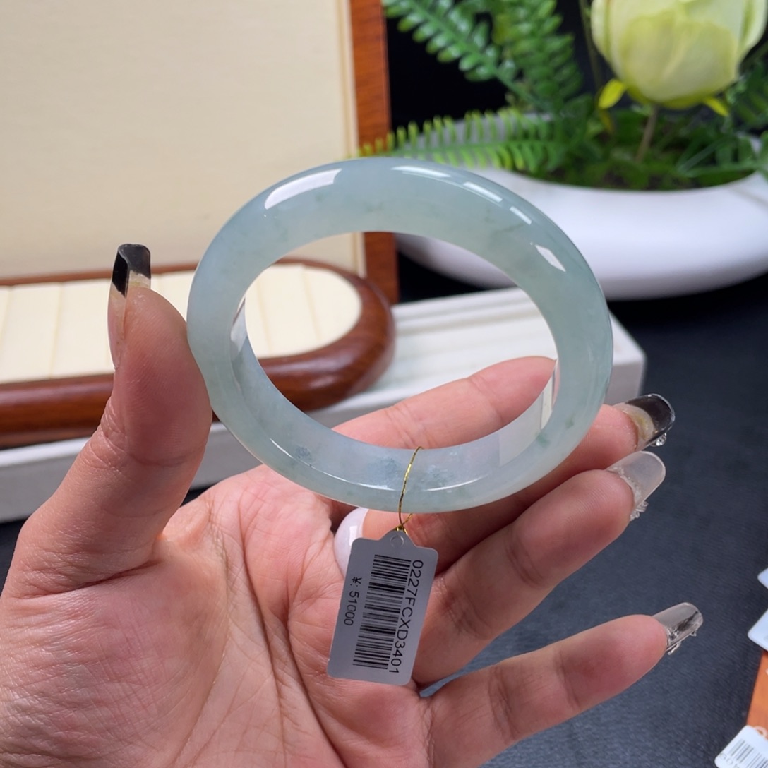 翡翠手镯未镶嵌正圈56