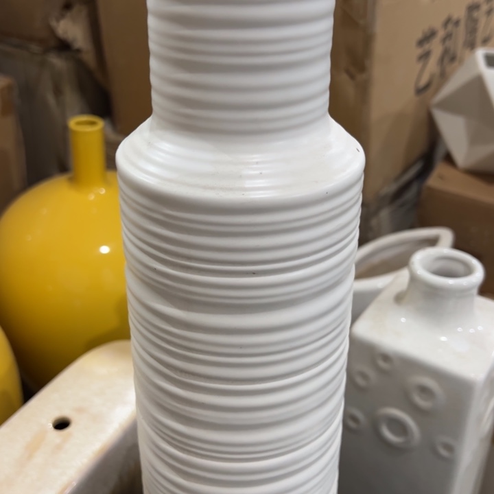 陶瓷花瓶摆件微瑕捡漏出