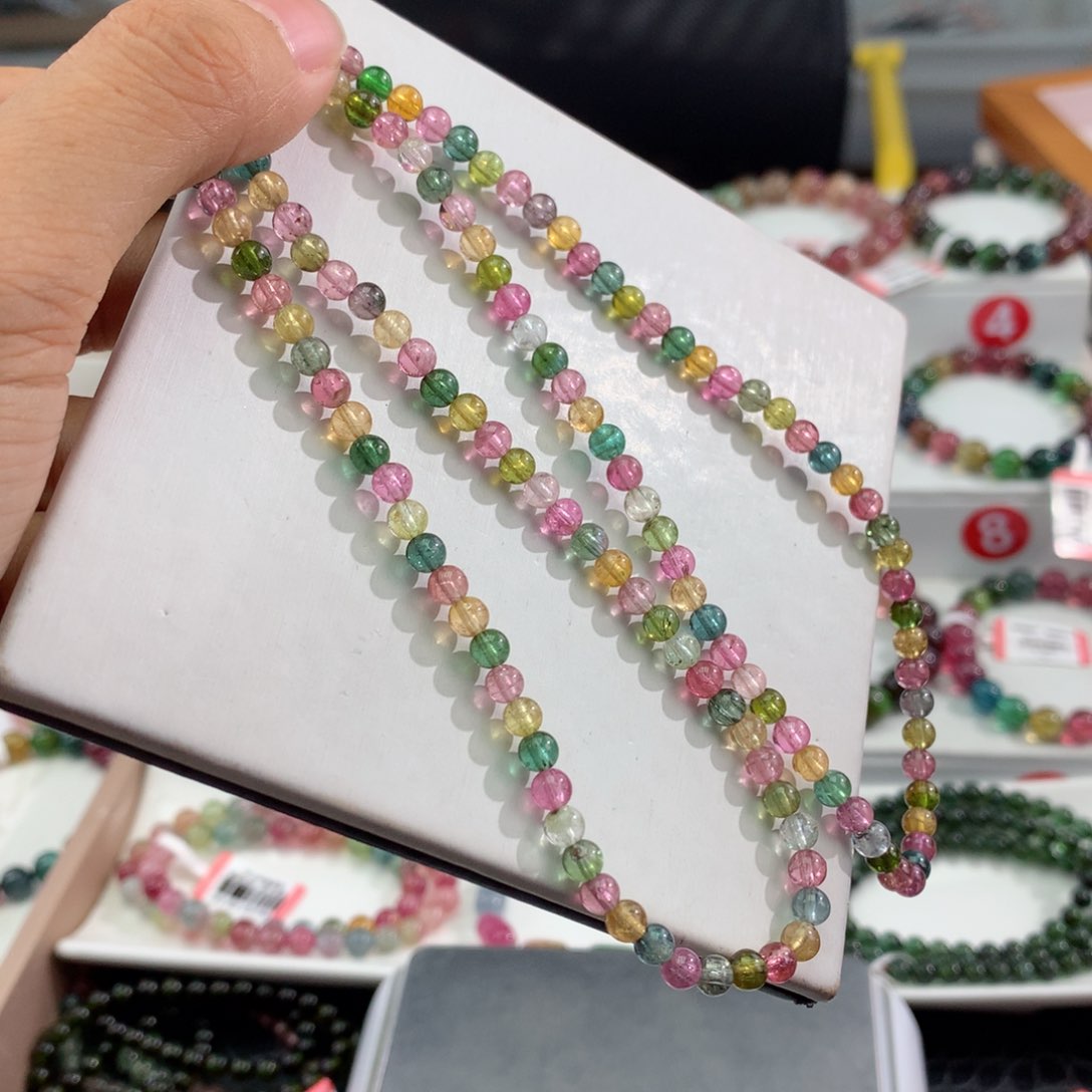 手链未镶嵌碧玺       4.4mm。     