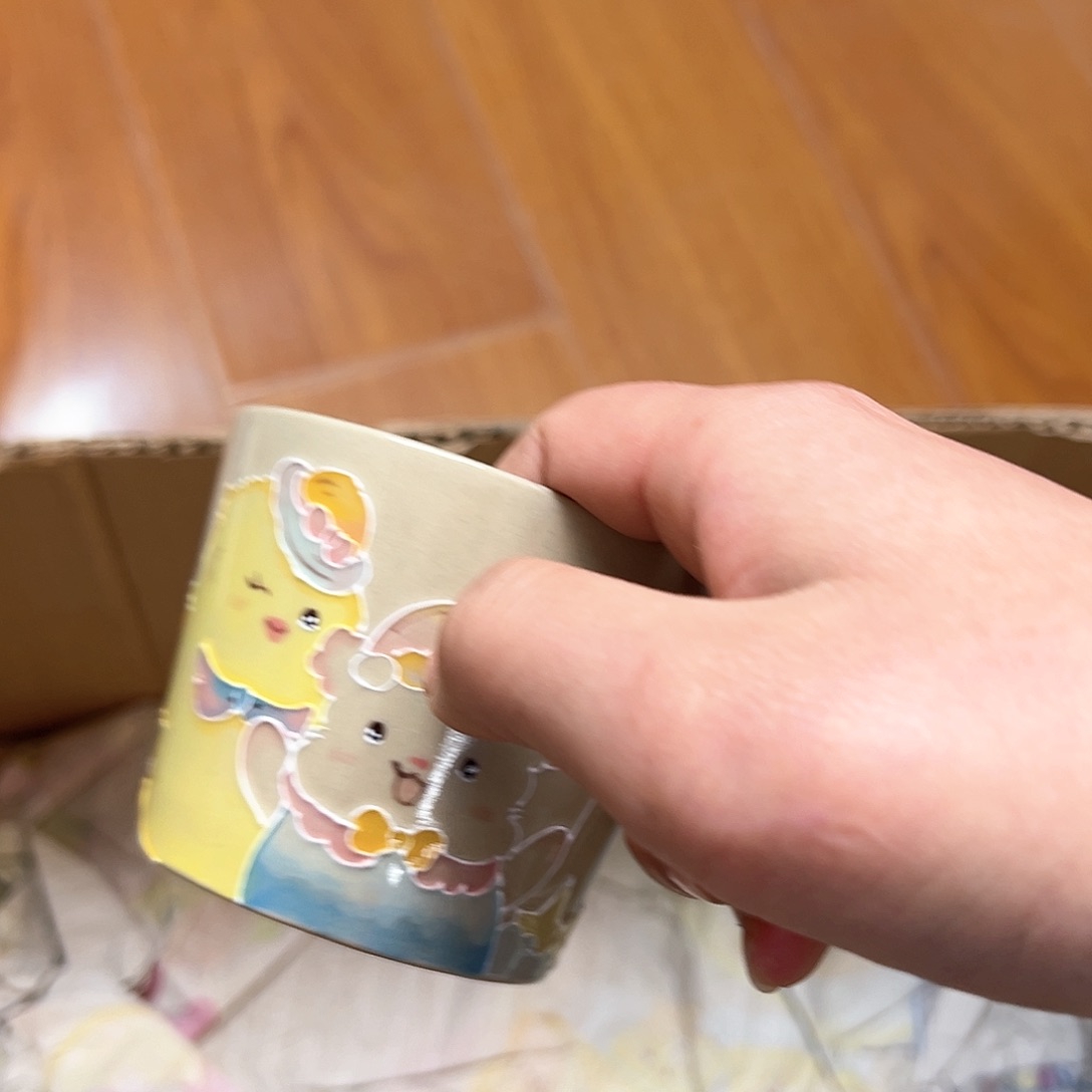 景德镇手绘陶瓷杯子