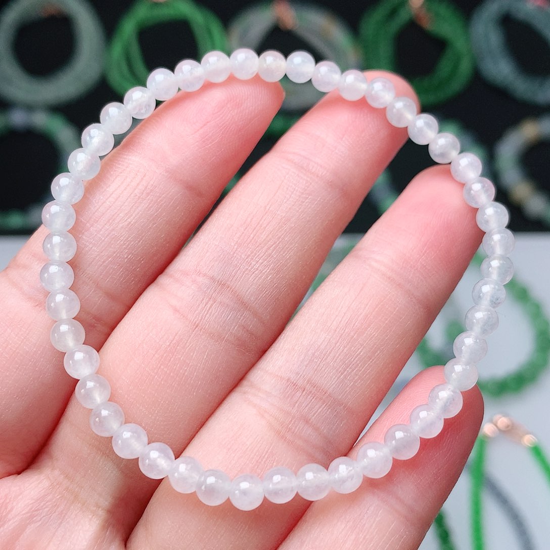 翡翠手链未镶嵌翡翠