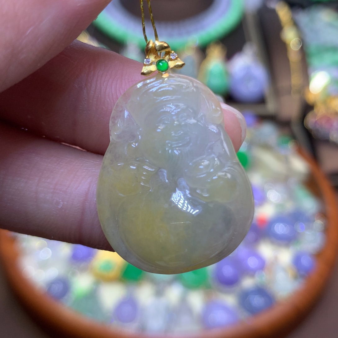 翡翠18K金镶嵌颈饰