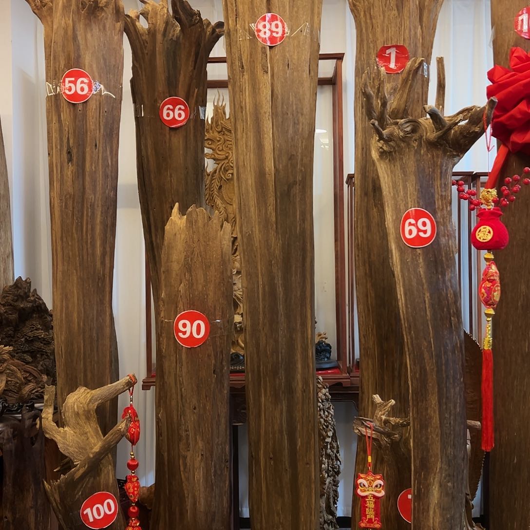 沉香摆件罗****n沉香摆件➕底座