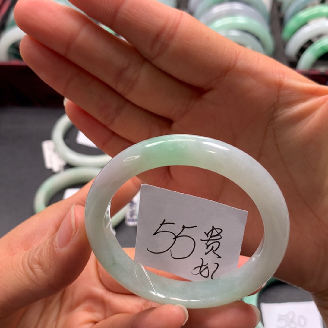 未镶嵌手镯翡翠手镯
