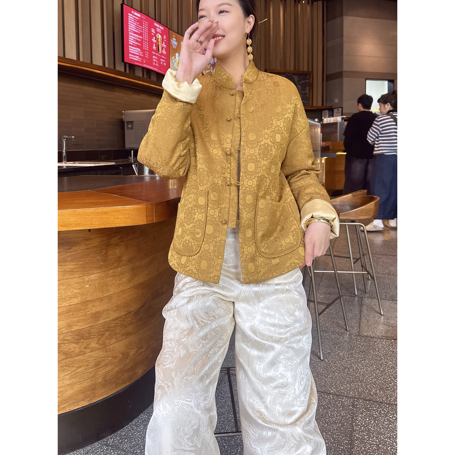 【深圳罗依】原创设计棉衣女醋酸羊毛提花新中式气质时尚立领棉服