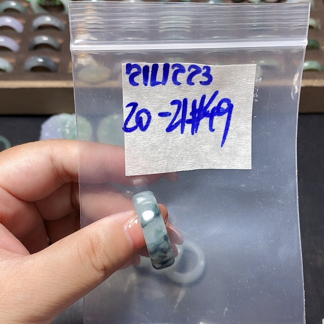 未镶嵌定制翡翠翡翠