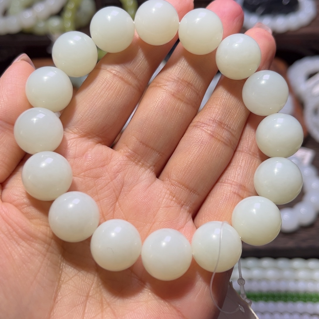 和田玉未镶嵌手链