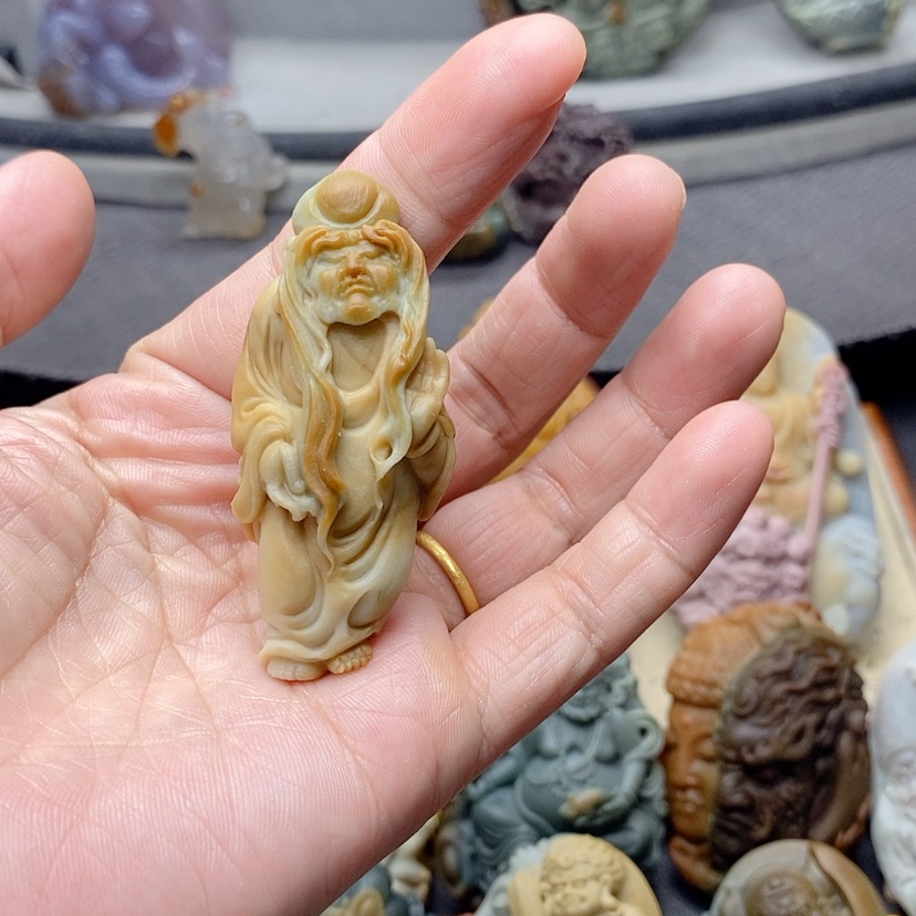 【闪购商品】定制石英质玉吊坠未镶嵌