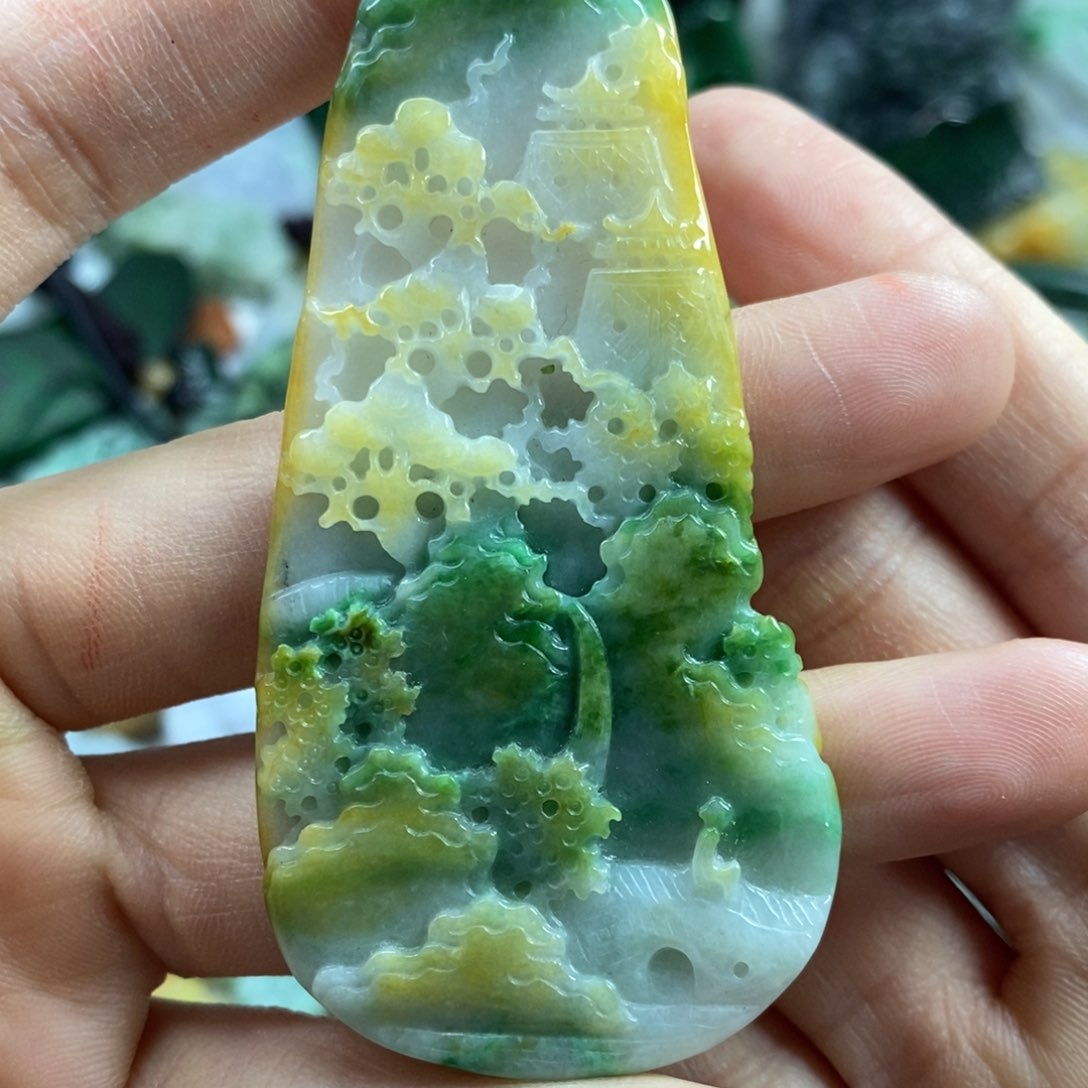 翡翠颈饰未镶嵌波*吊坠