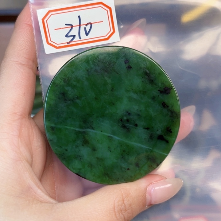 和田玉未镶嵌和田玉