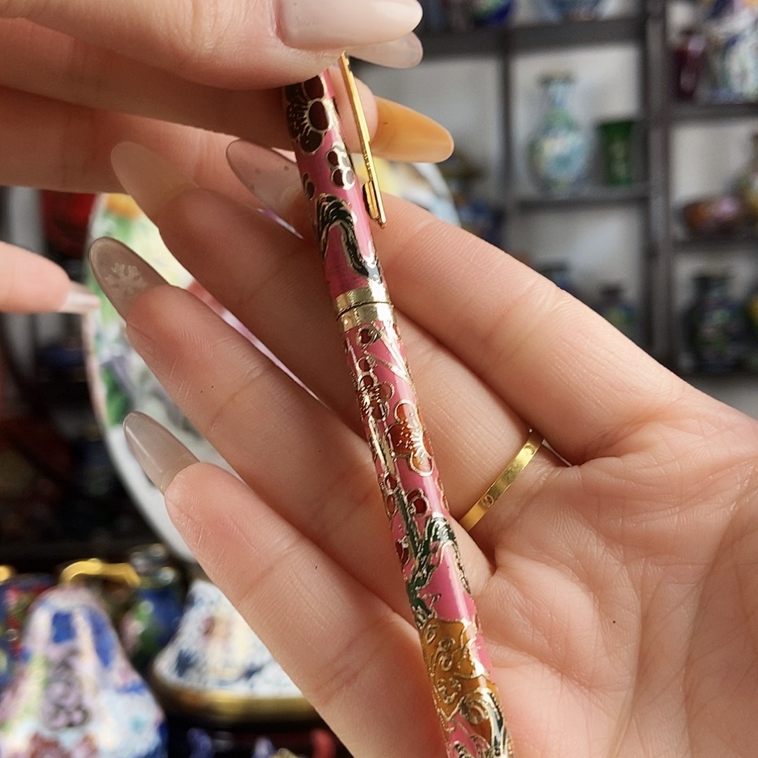 清***晨铜粉色梅花款景泰蓝圆珠笔