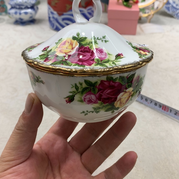 紫砂金瓷阁精品瓷器店