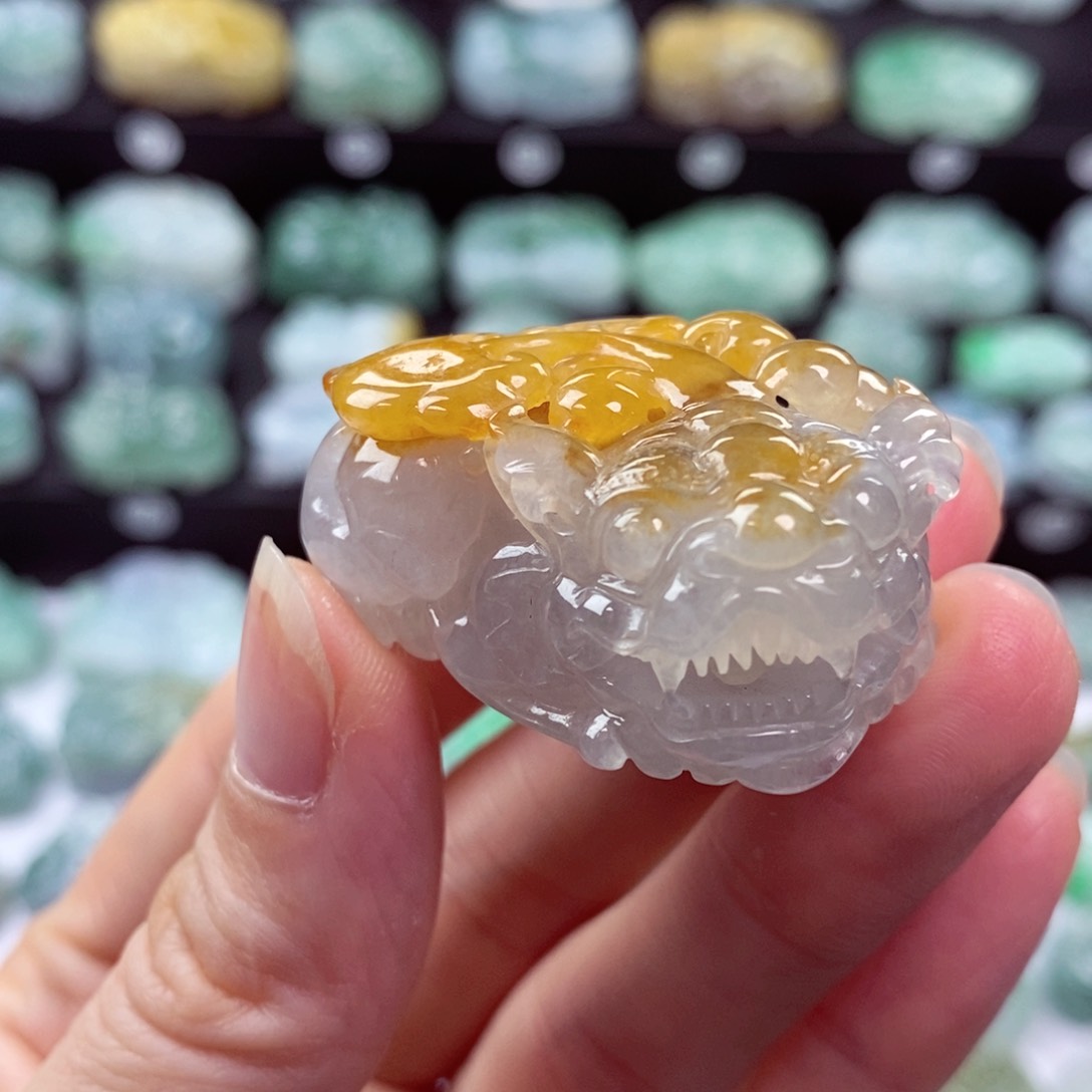 翡翠颈饰未镶嵌天然
