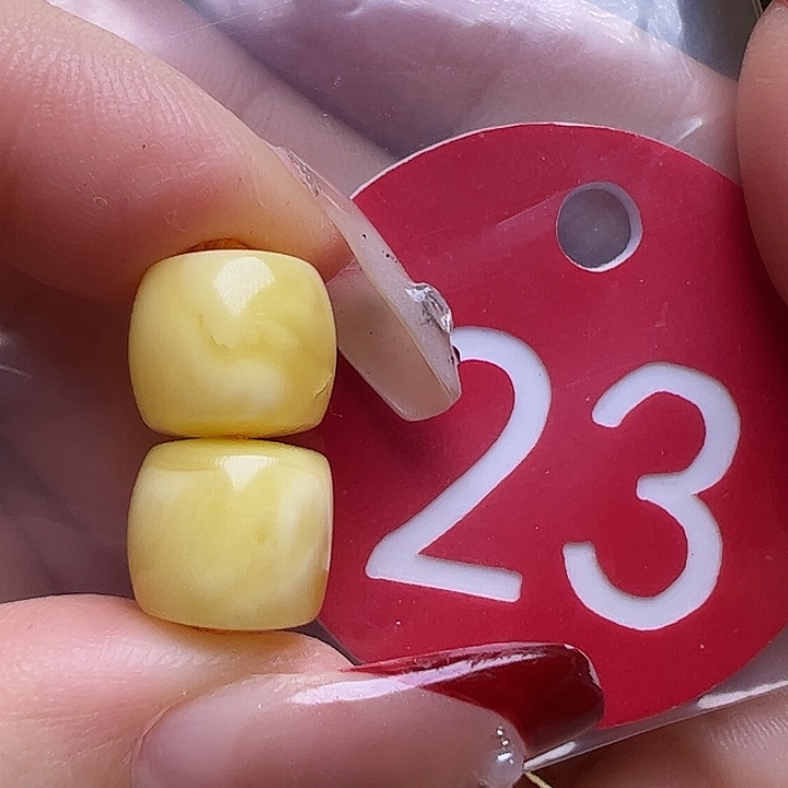 蜜蜡未镶嵌珠宝奇石微瑕10mm直切