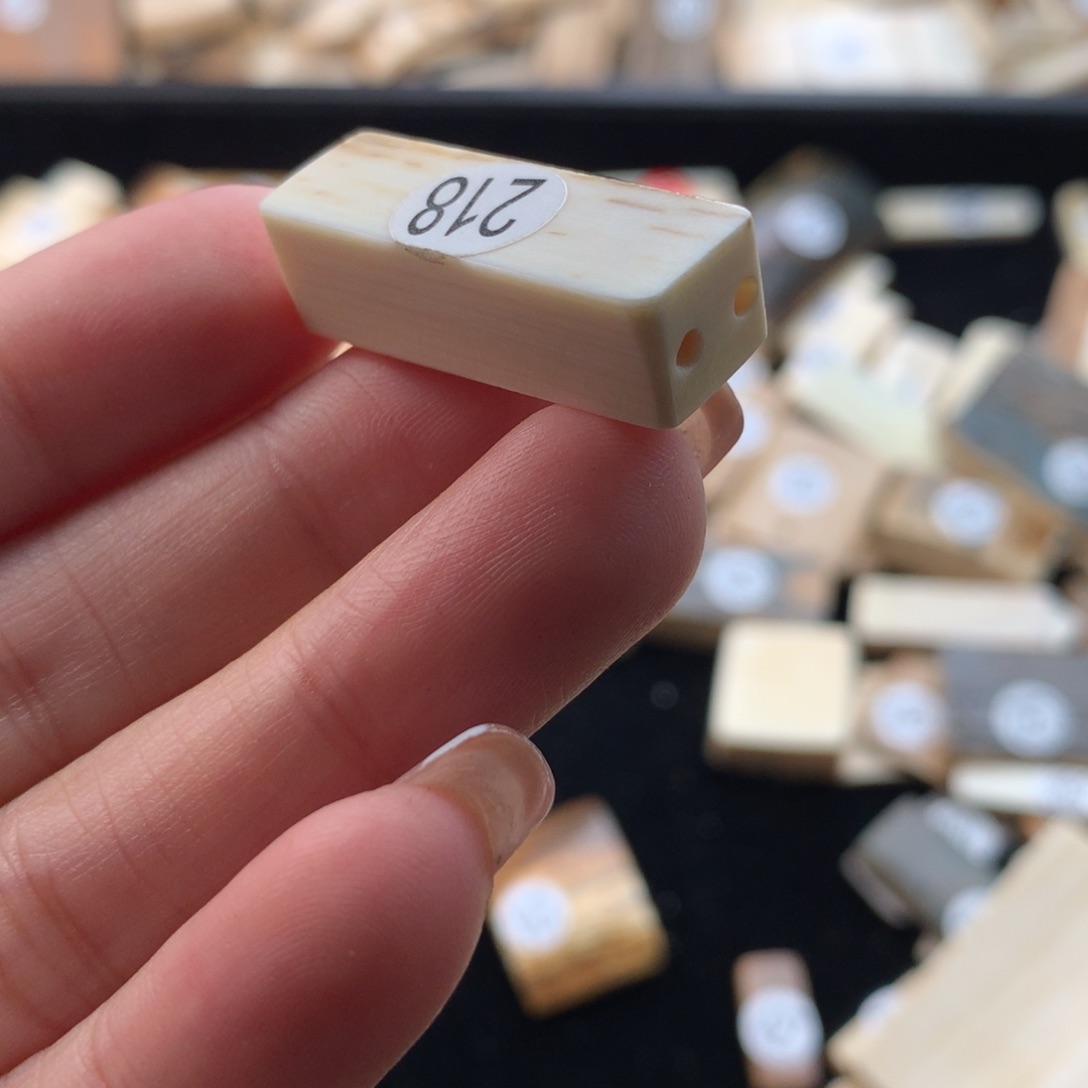 泥塑不打孔联系客服