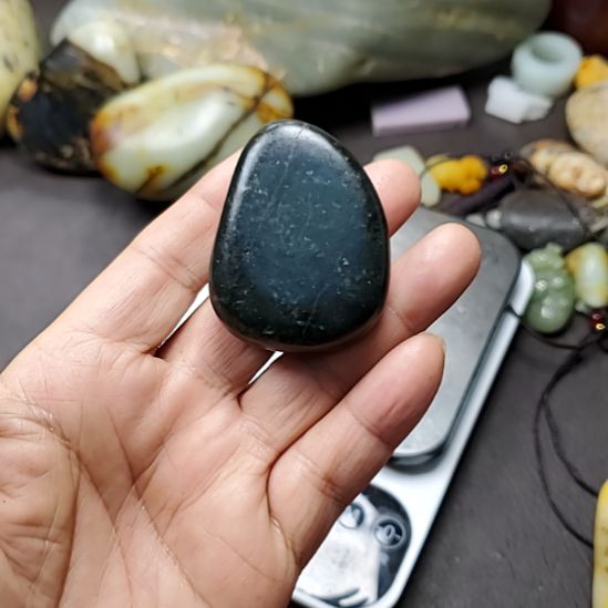 和田玉（糖玉）未镶嵌挂件