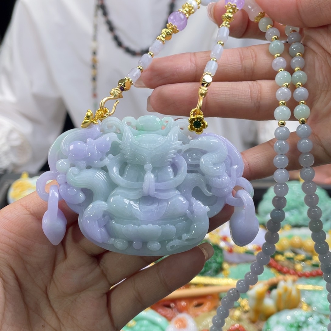 翡翠颈饰未镶嵌代编织