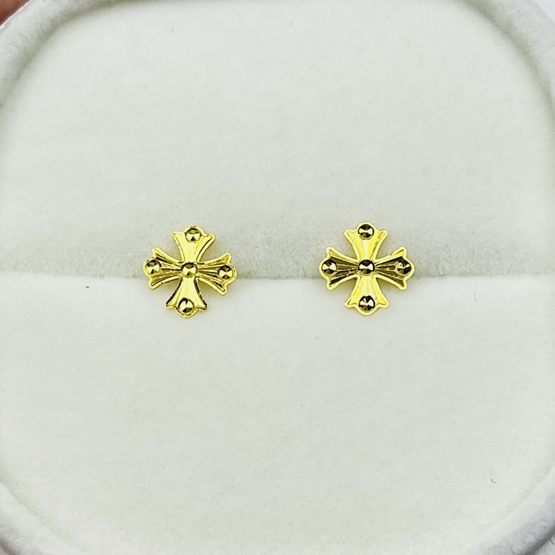 年终狂欢季  足金999 炫彩克罗十字鸢尾花直针黄金耳钉 气质送礼