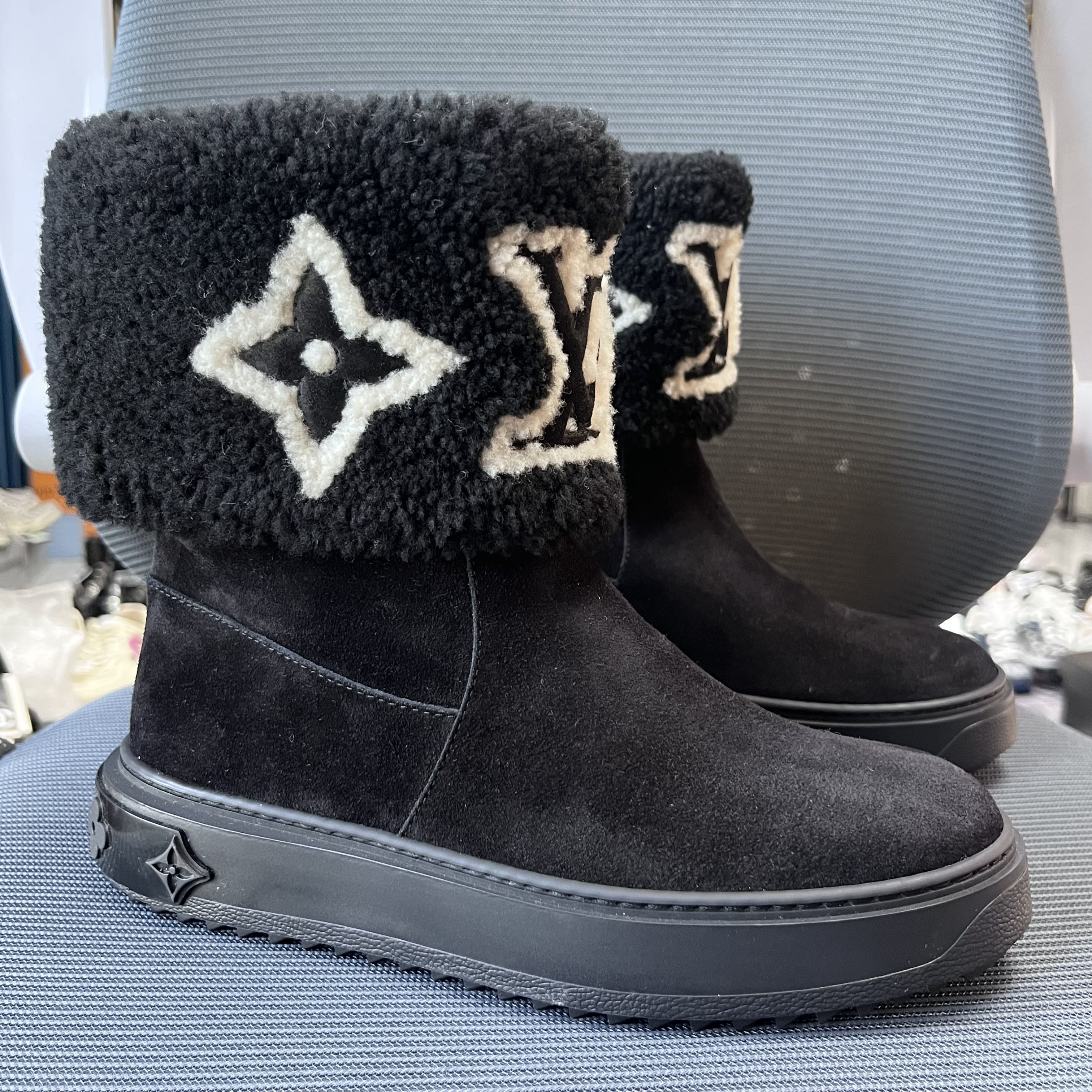 未使用 LouisVuitton/路易威登 36码！logo和花卉纹饰短靴靴子女鞋