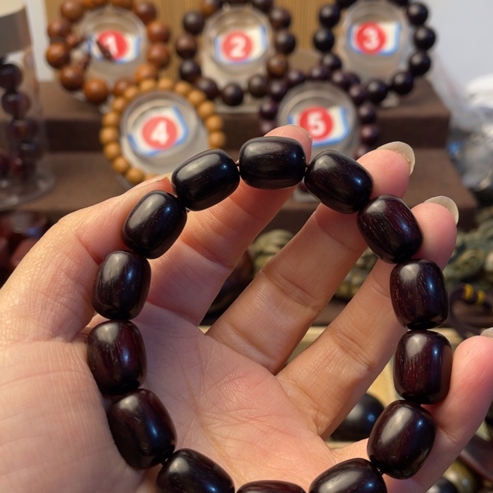 檀香紫檀（小叶紫檀）未*