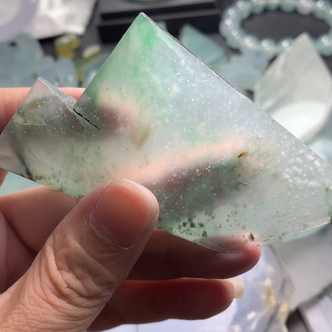 未镶嵌定制翡翠®**?