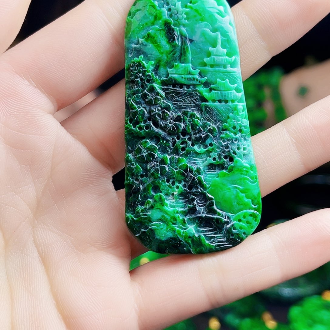 颈饰银S925镶嵌翡翠多样性