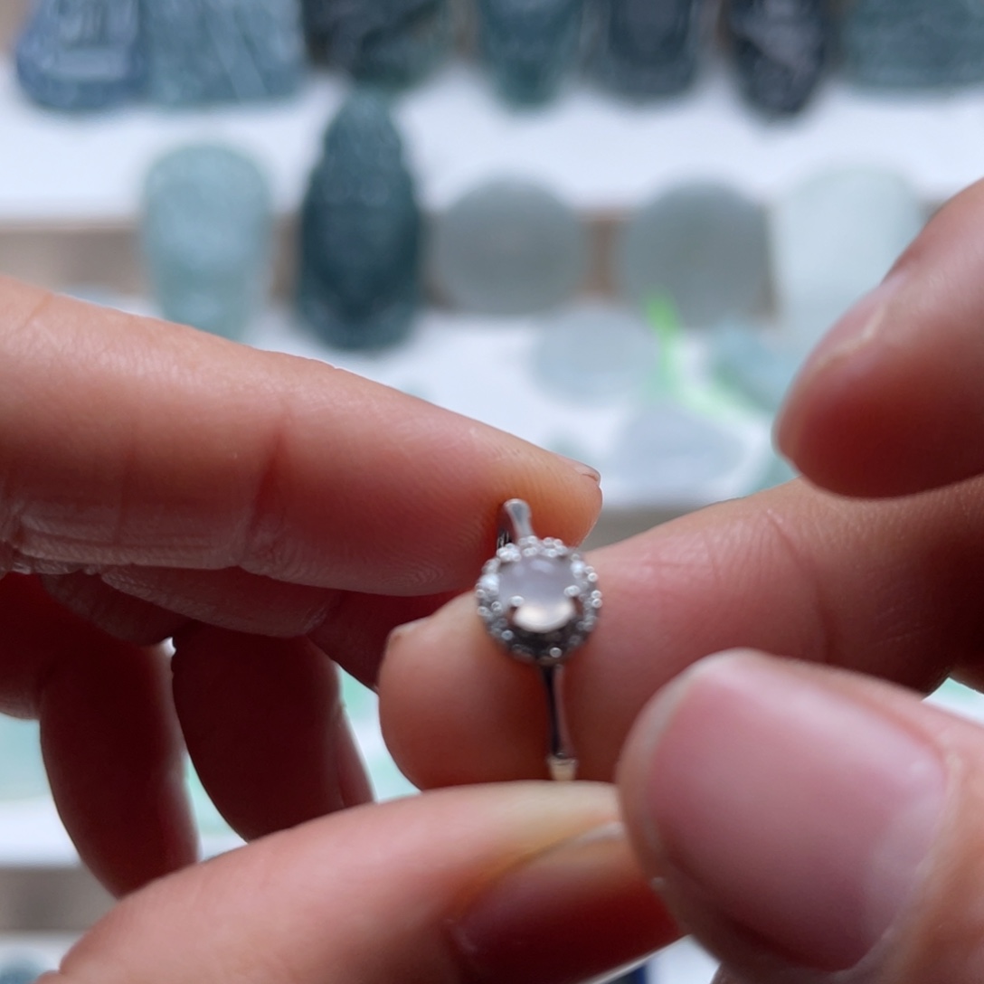 翡翠未镶嵌颈饰天然翡翠