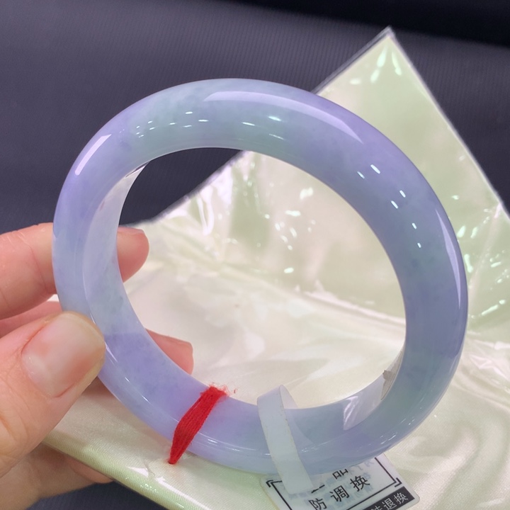 翡翠未镶嵌手镯正圈60