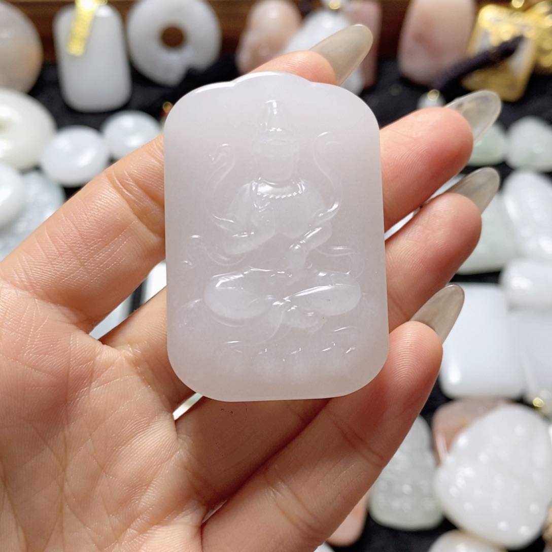 石英质玉颈饰未镶嵌