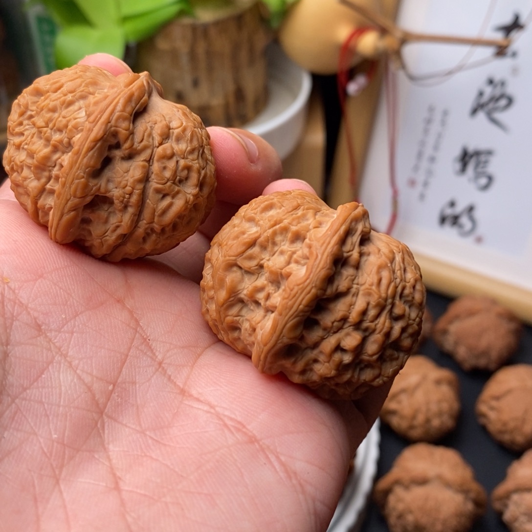 文玩核桃吊坠38全品血麒麟