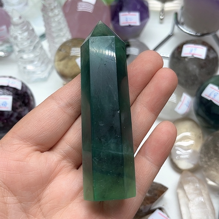 98克萤石柱未镶嵌萤石