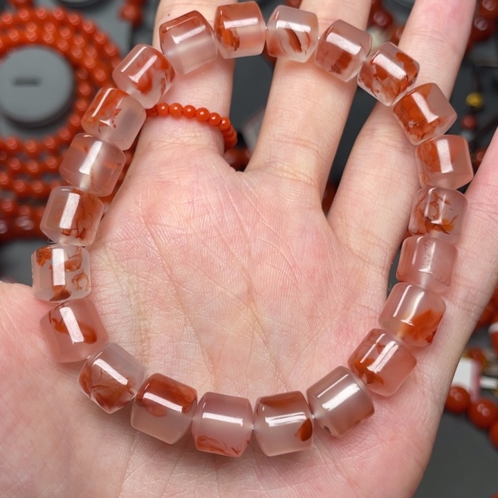 南红玛瑙手链未镶嵌