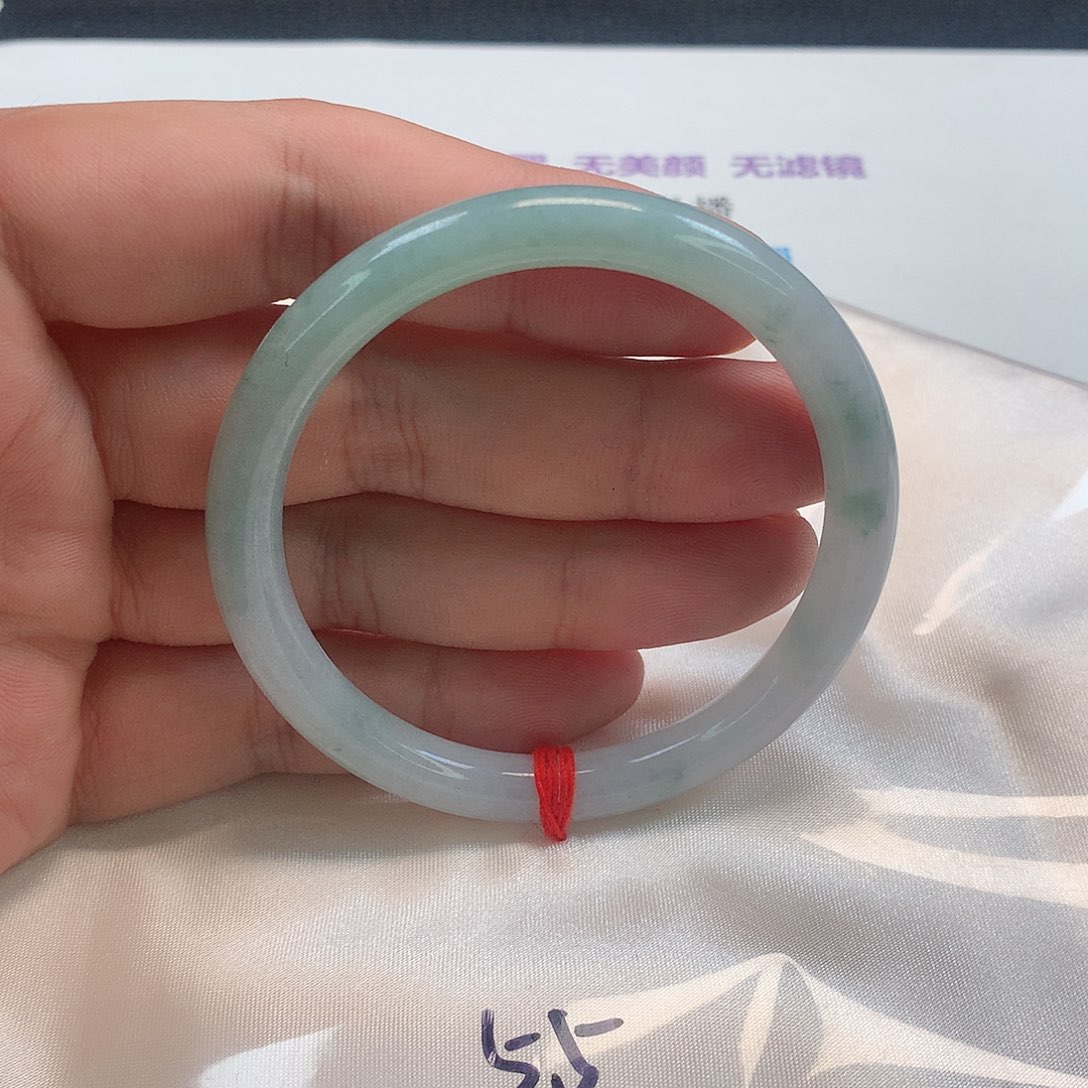 翡翠手镯（圆镯）未镶嵌321号