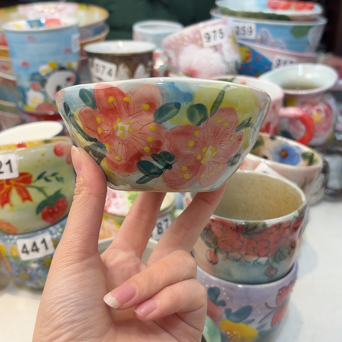 瓷片兔兔好可爱呀打