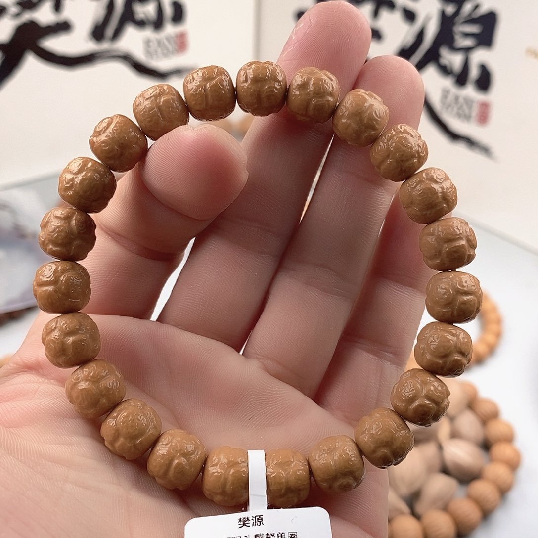 猴头核桃吊坠曲****师麒麟10.5